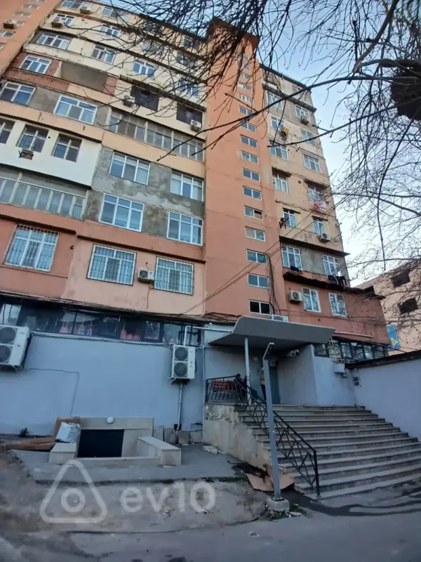 Satılır 2 otaqlı köhnə tikili 51 m²