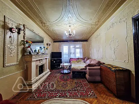 Satılır 3 otaqlı köhnə tikili 70 m² — Bakı, Nizami 3 otaq 70.00 m²