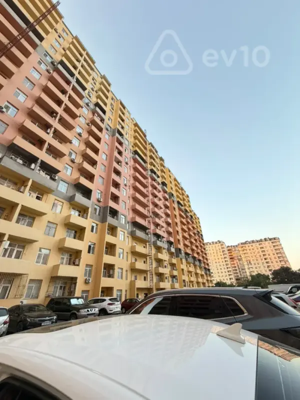 Satılır 2 otaqlı yeni tikili 80 m²