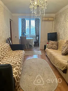 Kirayə verilir 1 otaqlı köhnə tikili 60 m² — Bakı, Yasamal 1 otaq 60.00 m²