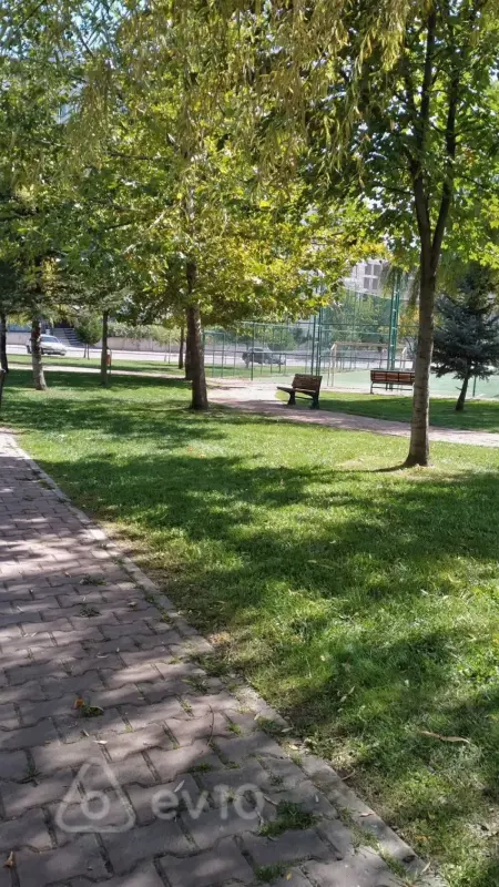 Satılır 3 otaqlı yeni tikili 150 m²