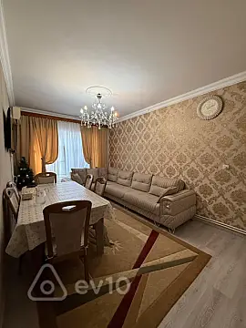 Satılır 3 otaqlı köhnə tikili 80 m² — Bakı, Nizami 3 otaq 80.00 m²