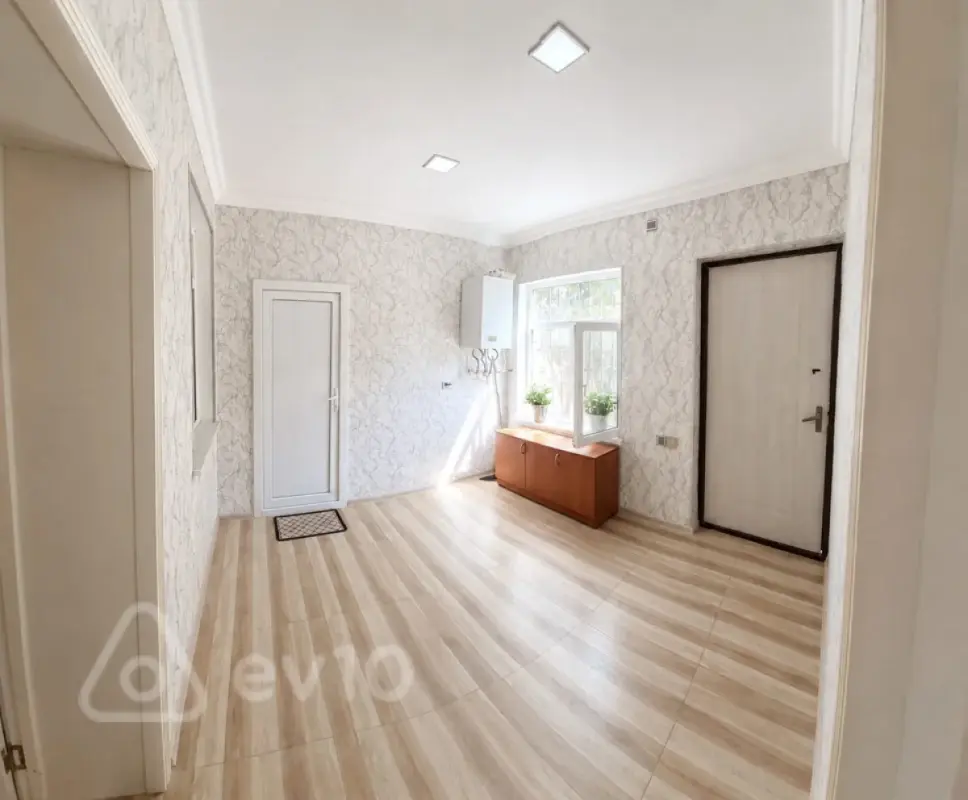 Satılır 4 otaqlı həyət evi 130 m²