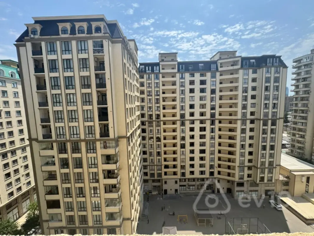 Satılır 3 otaqlı yeni tikili 148 m²