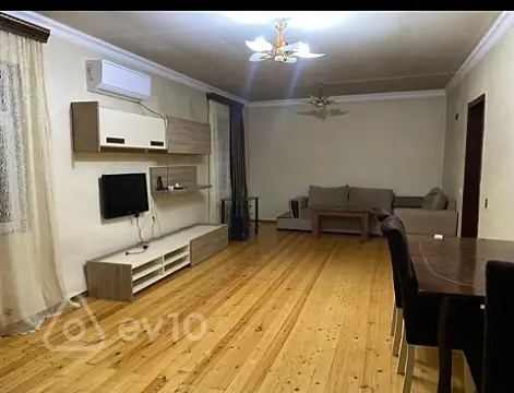Satılır 3 otaqlı köhnə tikili 110 m² — Bakı, Binəqədi 3 otaq 110.00 m²