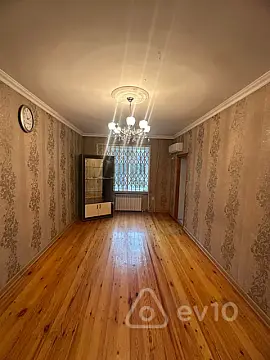 Satılır 2 otaqlı köhnə tikili 65 m² — Bakı, Xətai 2 otaq 65.00 m²