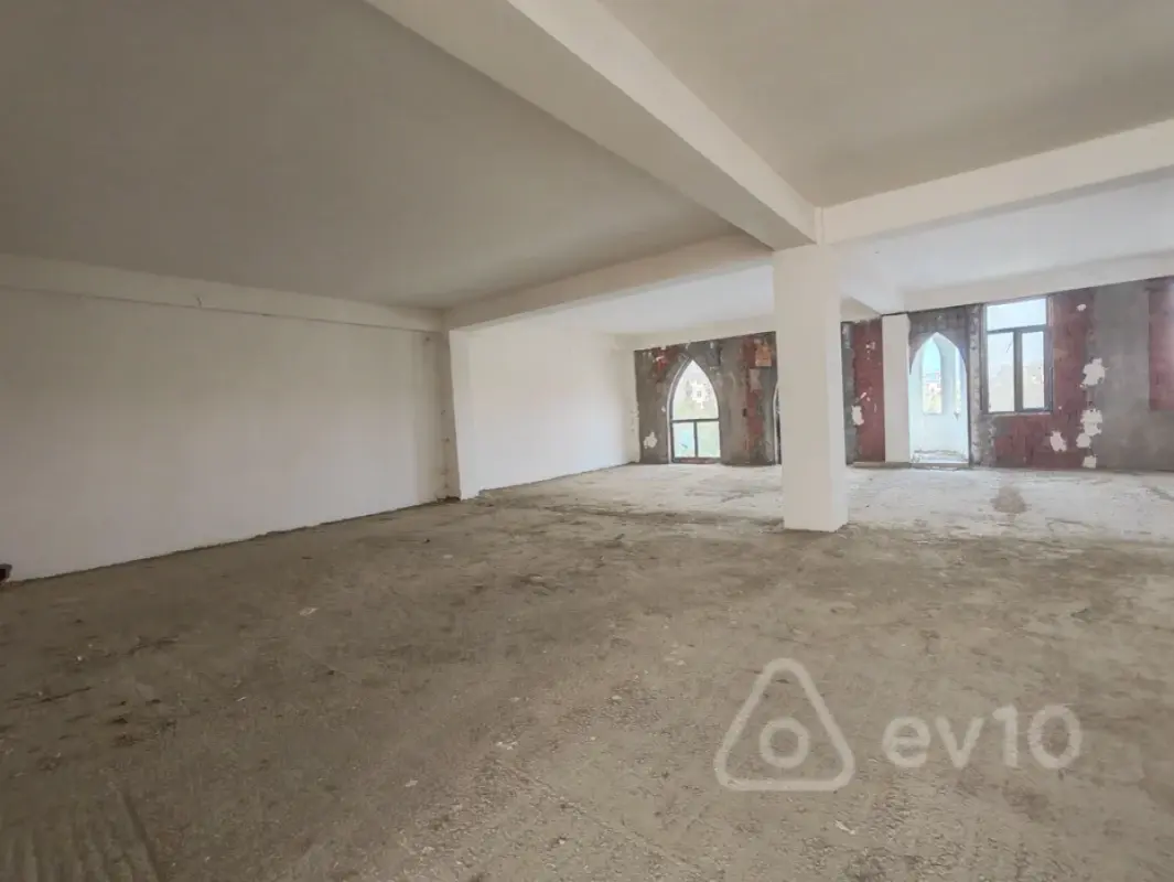 Kirayə verilir mənzil 5000 m²