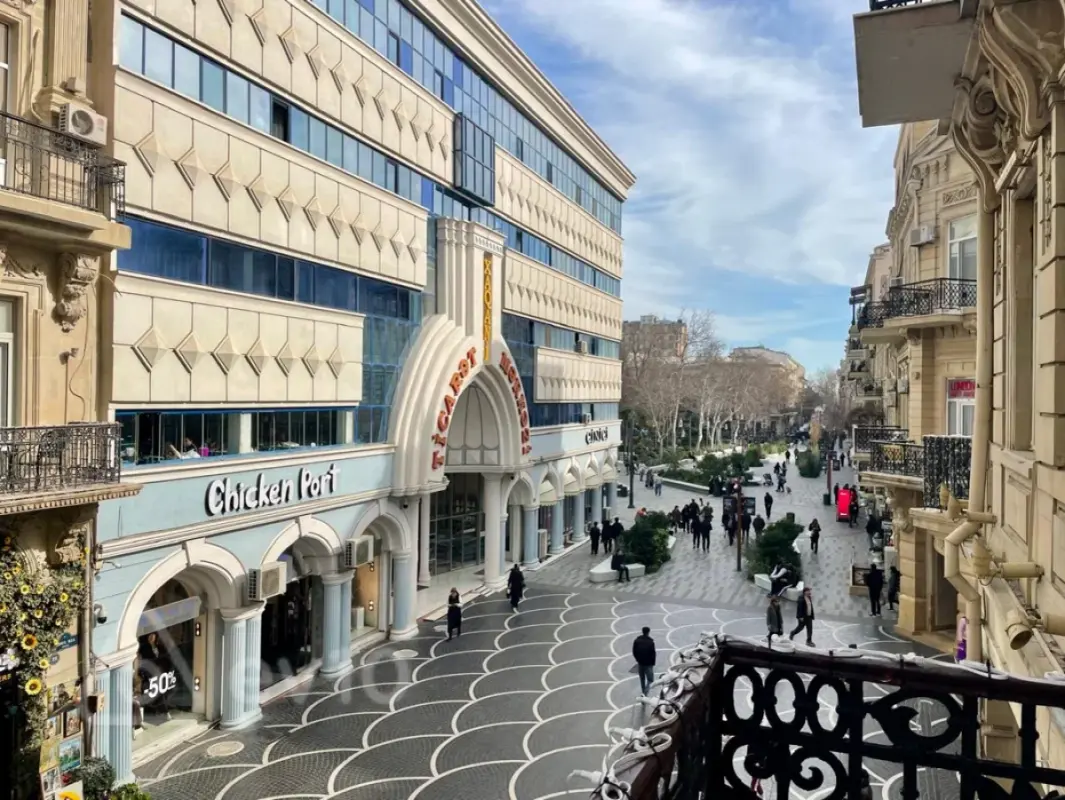 Kirayə verilir 4 otaqlı ofis 60 m²