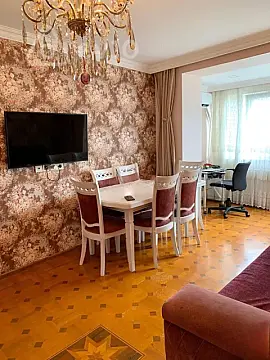 Kirayə verilir 2 otaqlı köhnə tikili 60 m² — Bakı, Yasamal 2 otaq 60.00 m²