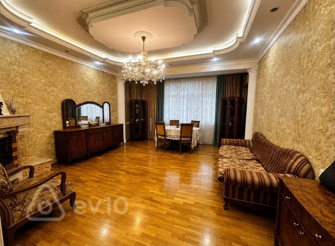 Satılır 3 otaqlı yeni tikili 115 m²