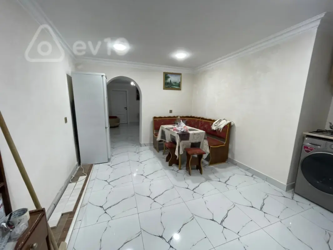 Kirayə verilir 2 otaqlı həyət evi 70 m²