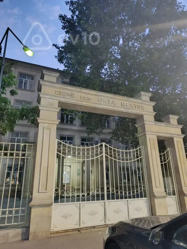 Satılır 3 otaqlı köhnə tikili 85 m²