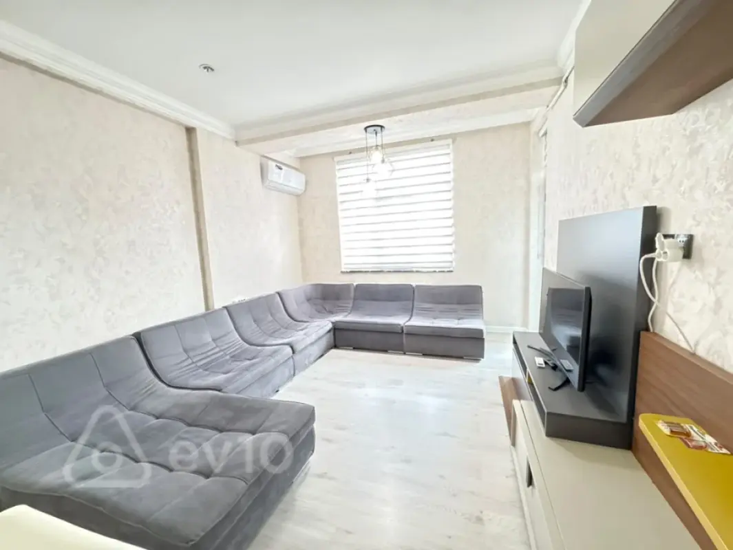 Kirayə verilir 2 otaqlı yeni tikili 70 m²