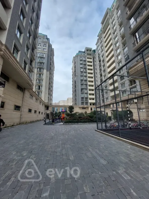 Satılır 3 otaqlı yeni tikili 115 m²