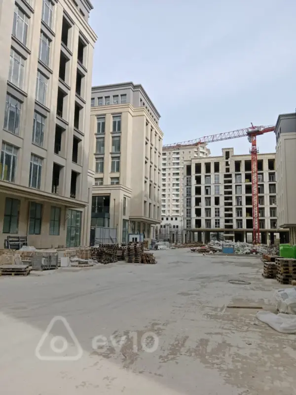 Satılır 3 otaqlı yeni tikili 135.6 m²