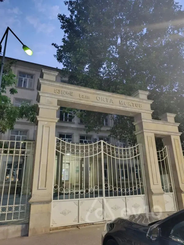 Satılır 3 otaqlı köhnə tikili 85 m²