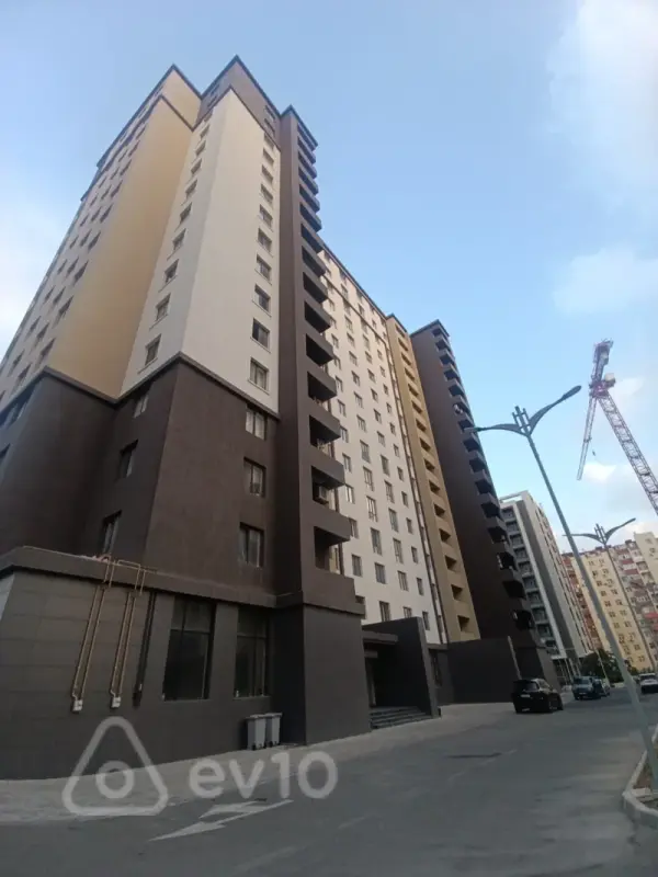 Kirayə verilir 2 otaqlı yeni tikili 78 m²