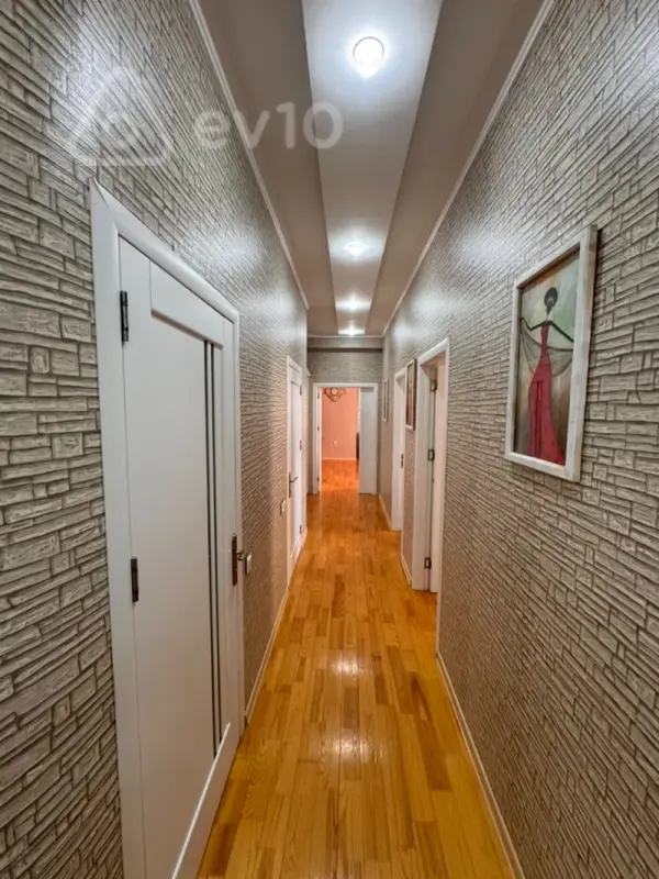 Kirayə verilir 3 otaqlı yeni tikili 110 m²