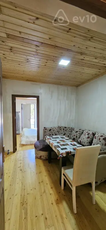 Kirayə verilir 3 otaqlı köhnə tikili 75 m²