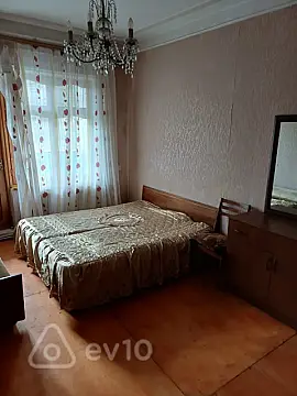Kirayə verilir 3 otaqlı köhnə tikili 75 m² — Bakı, Nizami 3 otaq 75.00 m²