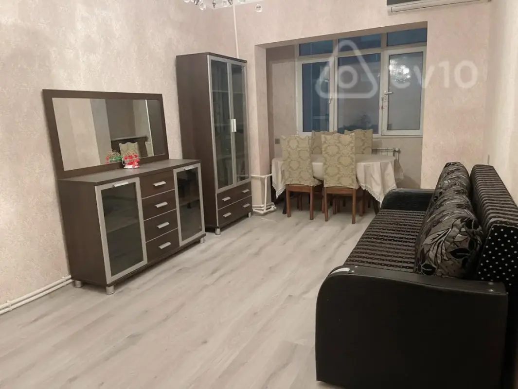 Kirayə verilir 3 otaqlı köhnə tikili 74 m²