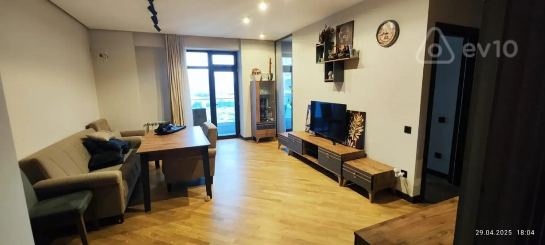 Kirayə verilir 3 otaqlı yeni tikili 110 m²