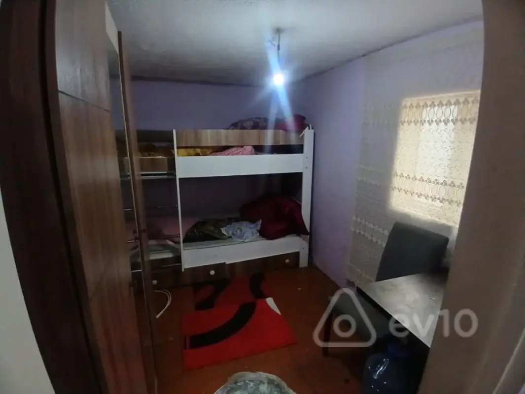 Kirayə verilir 1 otaqlı köhnə tikili 20 m²