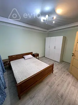 Kirayə verilir 2 otaqlı köhnə tikili 50 m² — Bakı, Səbail 2 otaq 50.00 m²