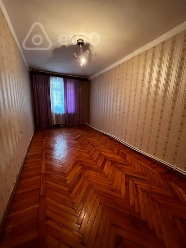 Kirayə verilir 3 otaqlı köhnə tikili 70 m²