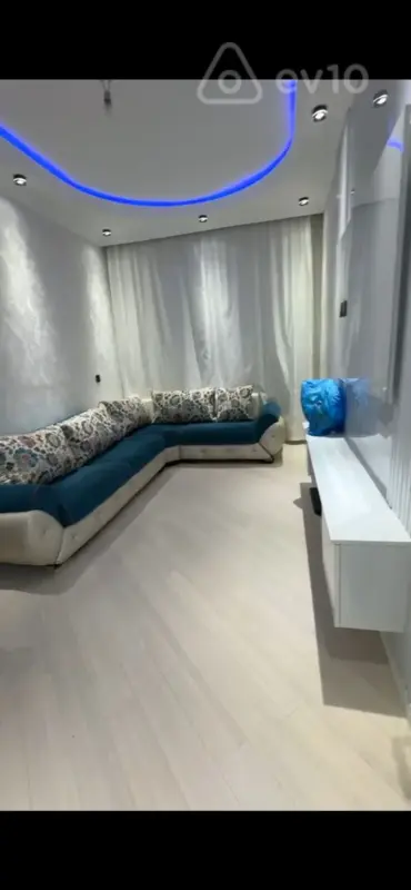 Kirayə verilir 2 otaqlı yeni tikili 65 m²