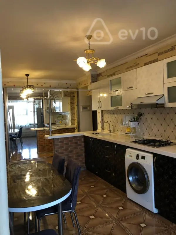 Kirayə verilir 2 otaqlı yeni tikili 60 m²