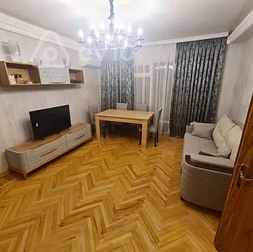 Kirayə verilir 3 otaqlı köhnə tikili 80 m² — Bakı, Yasamal 3 otaq 80.00 m²