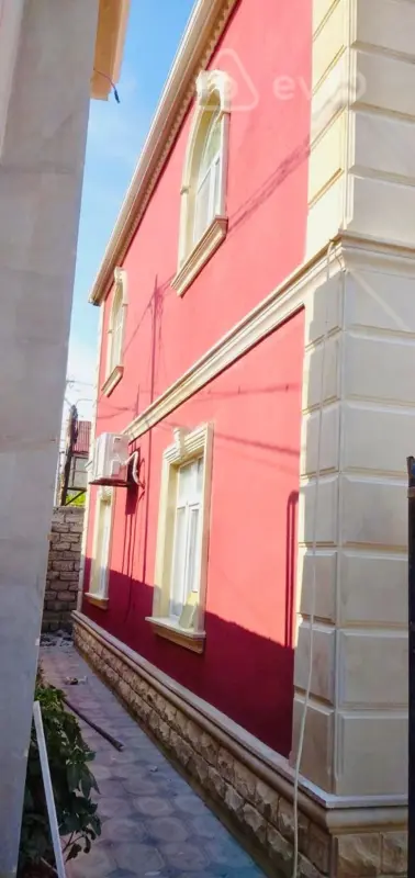 Kirayə verilir 5 otaqlı həyət evi 180 m²
