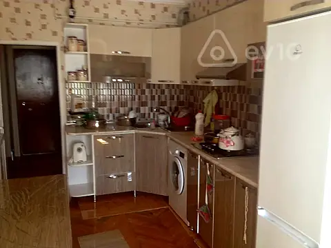 Satılır 2 otaqlı köhnə tikili 50 m² — Bakı, Nizami 2 otaq 50.00 m²