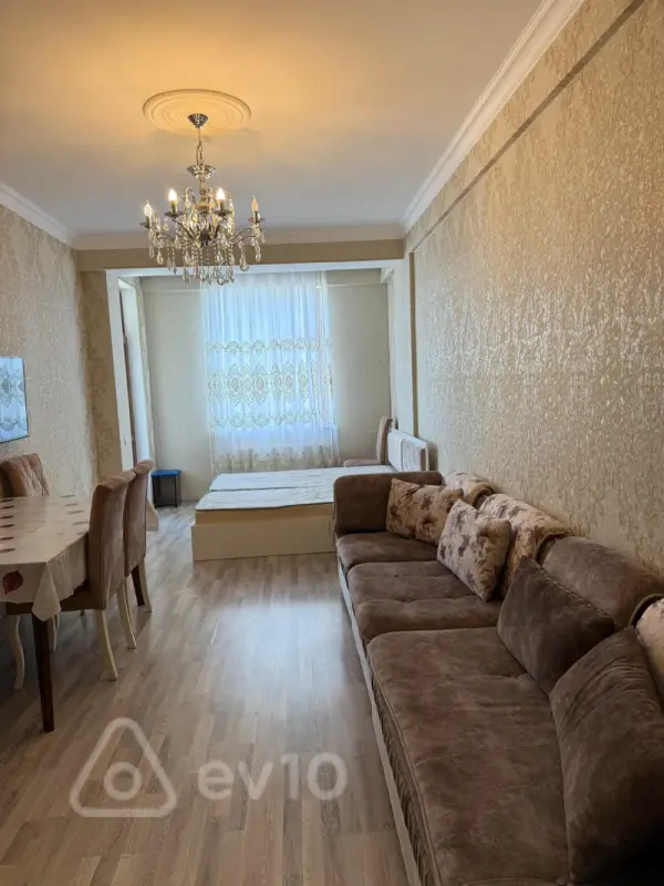 Kirayə verilir 2 otaqlı yeni tikili 70 m²