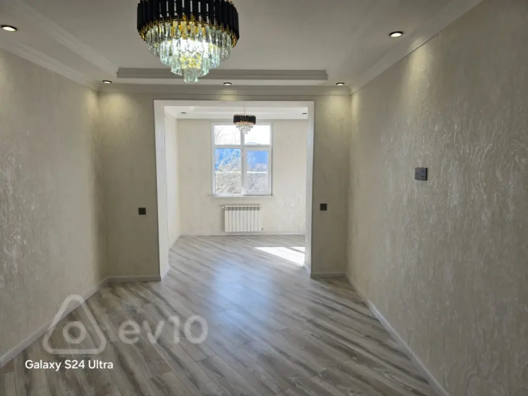 Satılır 3 otaqlı köhnə tikili 85 m²
