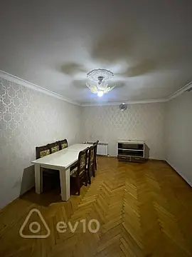 Satılır 3 otaqlı köhnə tikili 80 m² — Bakı, Nizami 3 otaq 80.00 m²
