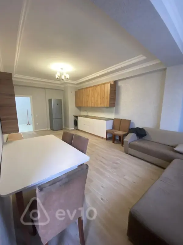 Kirayə verilir 2 otaqlı yeni tikili 80 m²