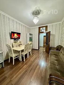 Satılır 4 otaqlı köhnə tikili 110 m² — Bakı, Yasamal 4 otaq 110.00 m²