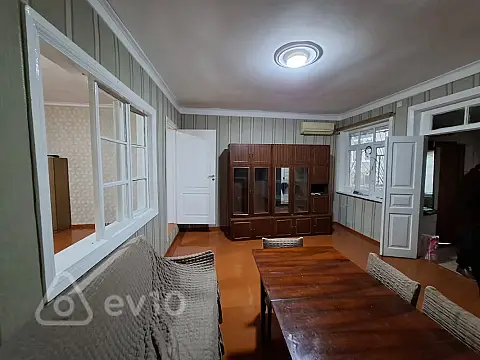 Kirayə verilir 2 otaqlı köhnə tikili 74 m² — Bakı, Nərimanov 2 otaq 74.00 m²