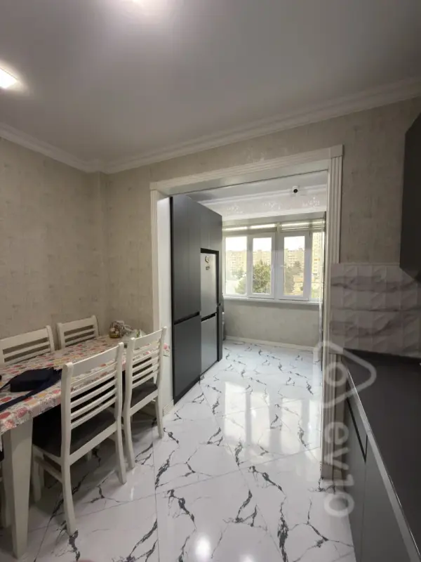 Kirayə verilir 2 otaqlı yeni tikili 90 m²