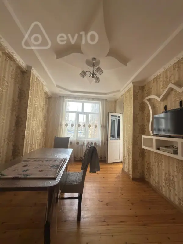 Kirayə verilir 2 otaqlı yeni tikili 54 m²