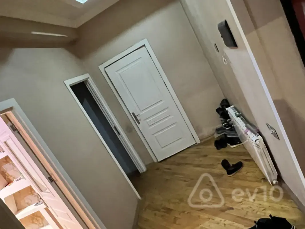 Kirayə verilir 3 otaqlı yeni tikili 122 m²