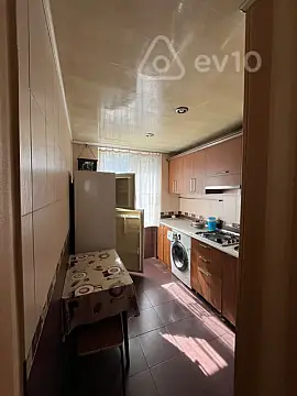 Kirayə verilir 3 otaqlı köhnə tikili 90 m² — Bakı, Yasamal 3 otaq 90.00 m²