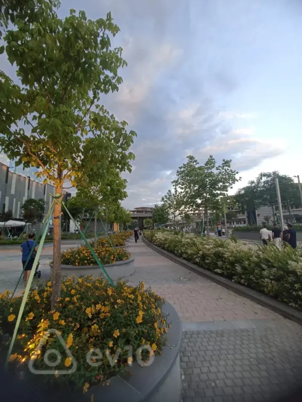 Satılır 2 otaqlı yeni tikili 88.9 m²
