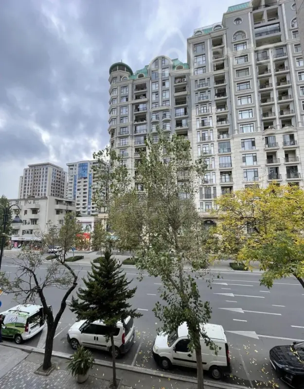 Satılır 3 otaqlı köhnə tikili 70 m²