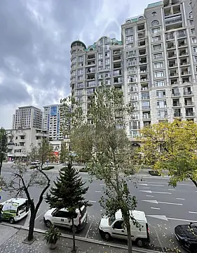 Satılır 3 otaqlı köhnə tikili 70 m² — Bakı, Nəsimi 3 otaq 70.00 m²
