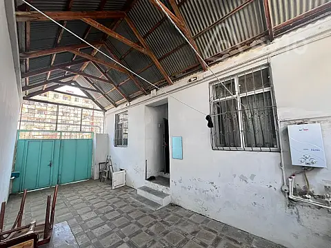 Kirayə verilir 3 otaqlı həyət evi 65 m² — Xırdalan 3 otaq 65.00 m²