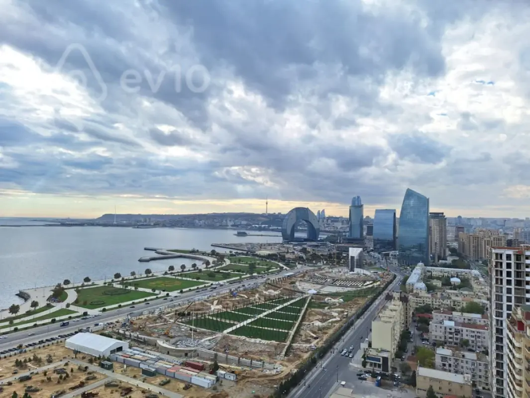 Satılır 10 otaqlı yeni tikili 1100 m²