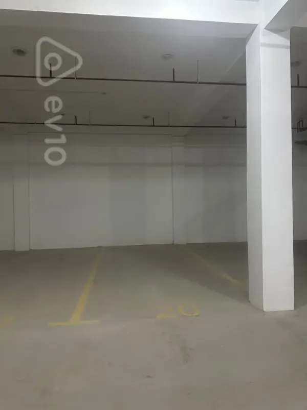 Kirayə verilir qaraj 25 m²